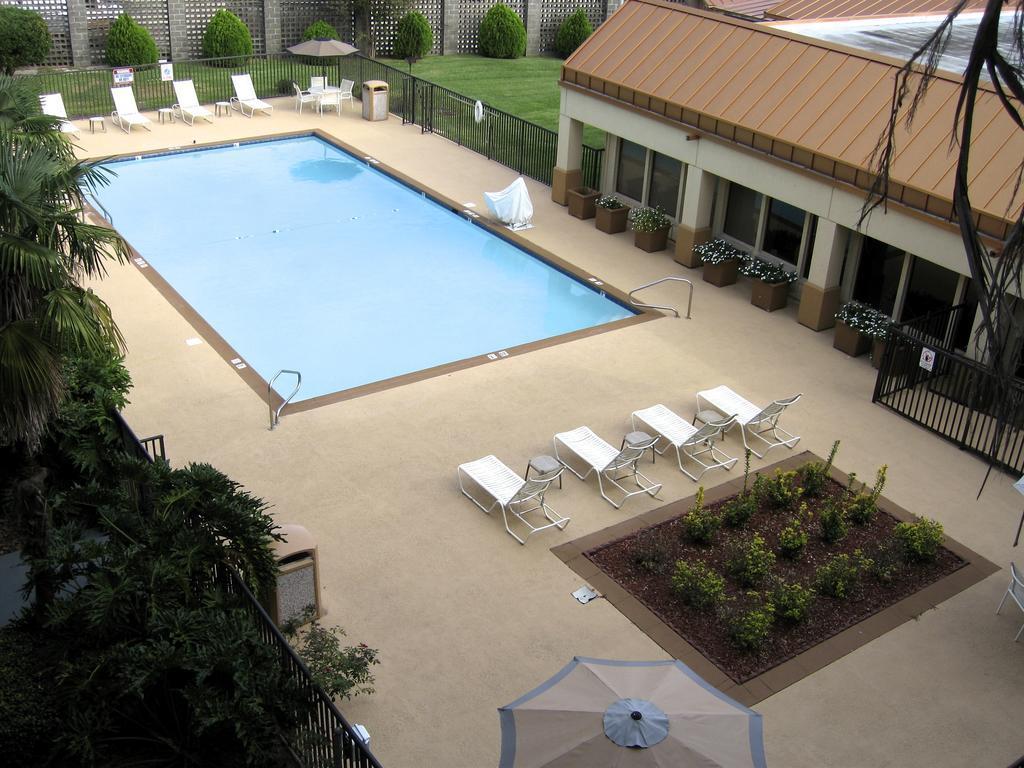 Quality Inn & Suites Baton Rouge West - Port Allen Extérieur photo