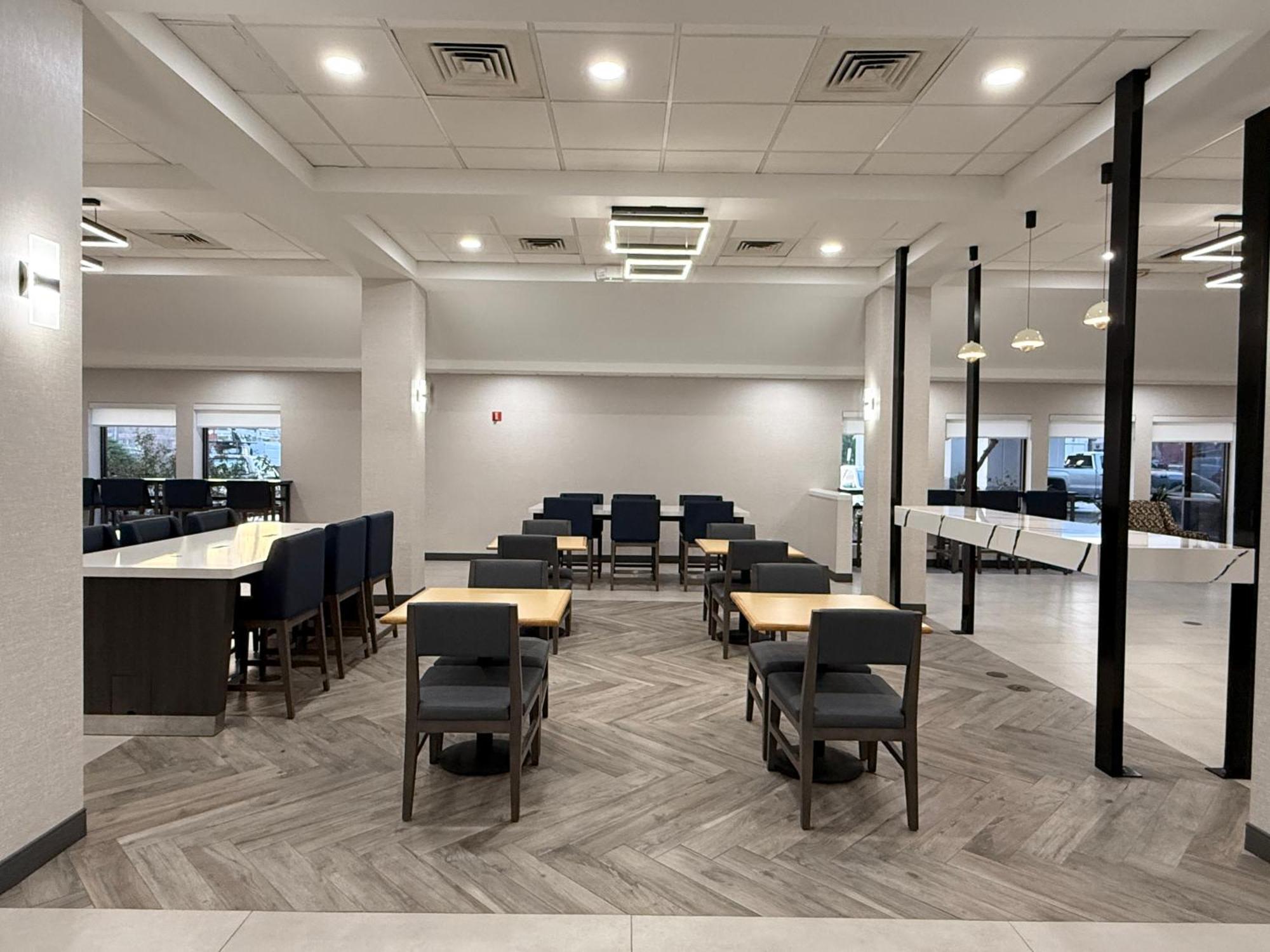 Quality Inn & Suites Baton Rouge West - Port Allen Extérieur photo